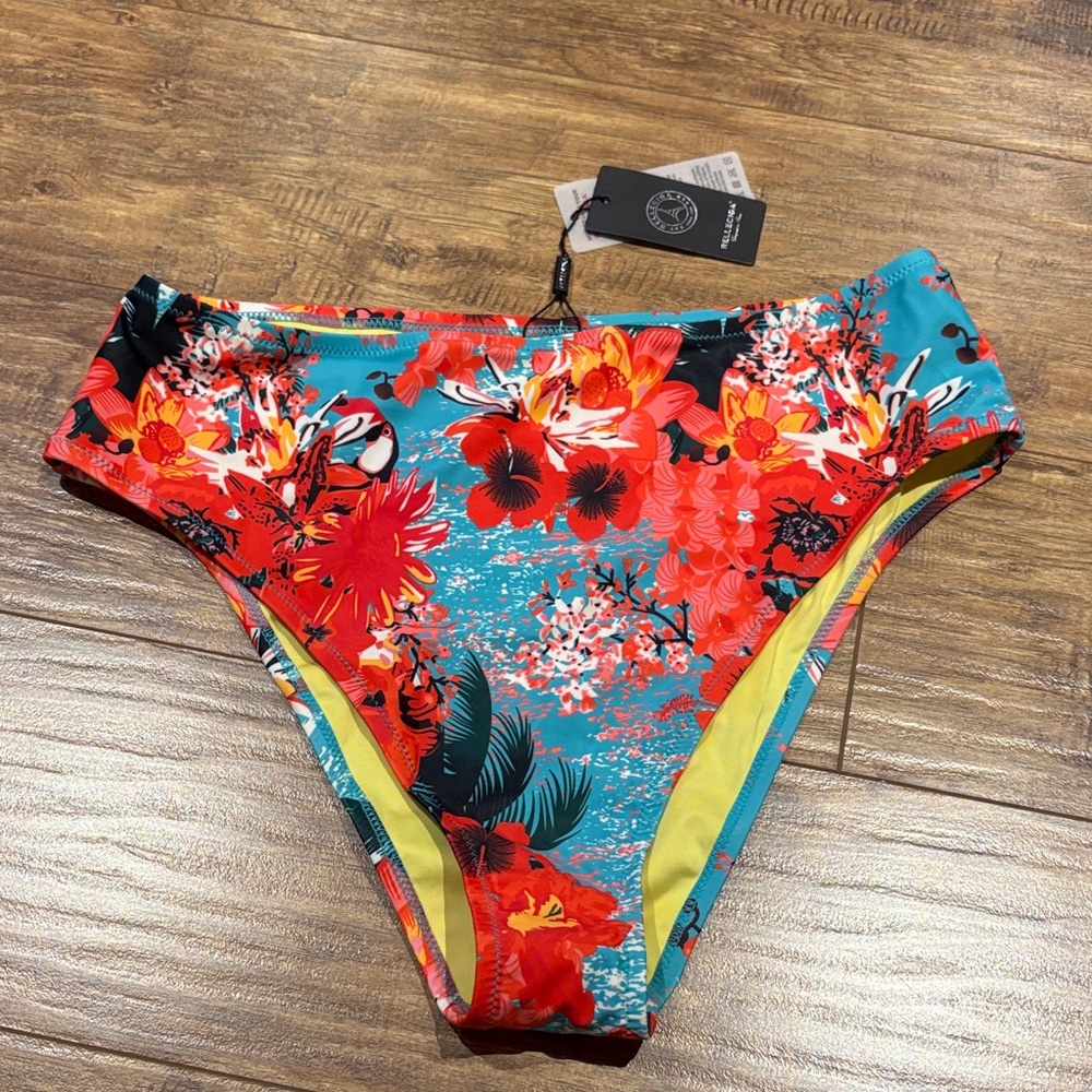 RELLECIGA Red and Blue Floral Bikini Bottom size L new with tags